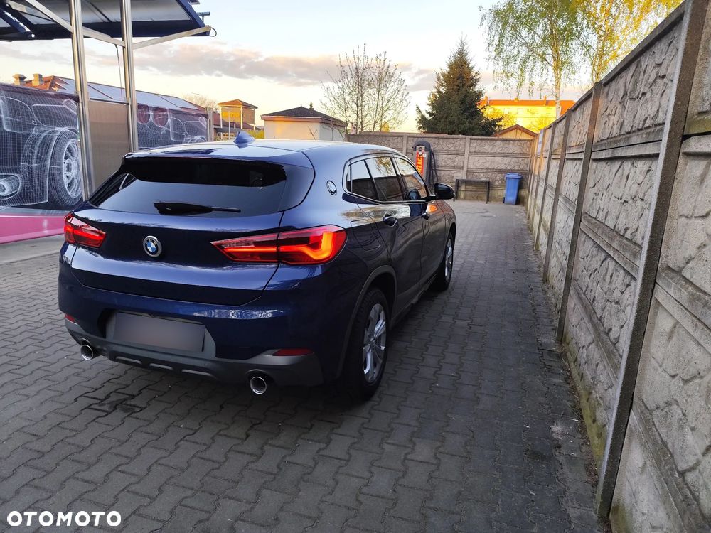 BMW X2 sDrive18d Edition M Mesh - 3