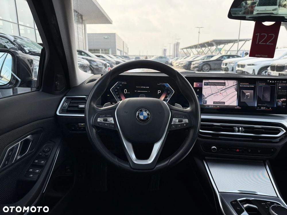 BMW Seria 3 320d Sport Line Shadow - 34