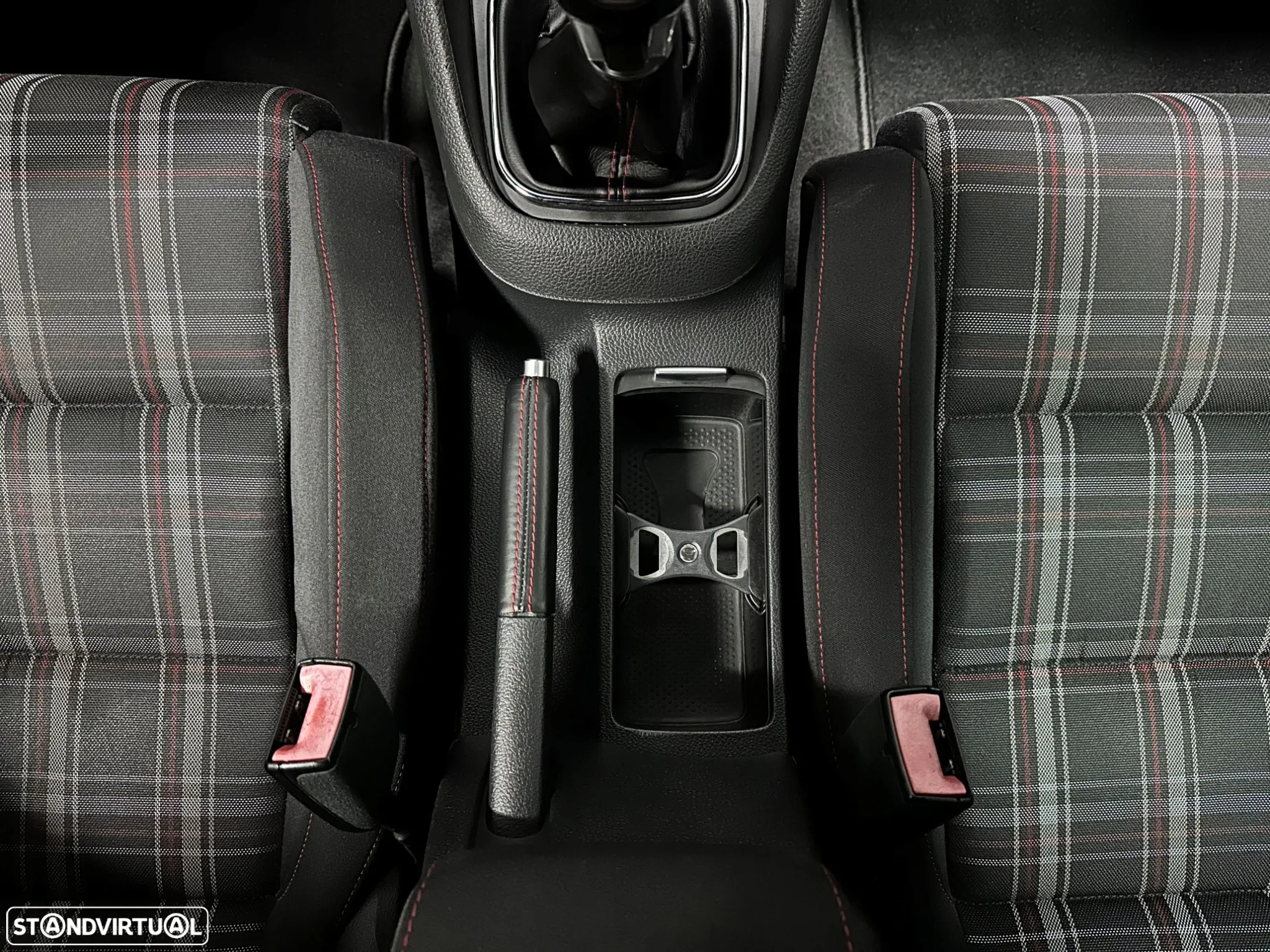 VW Golf 2.0 TSi GTI - 33