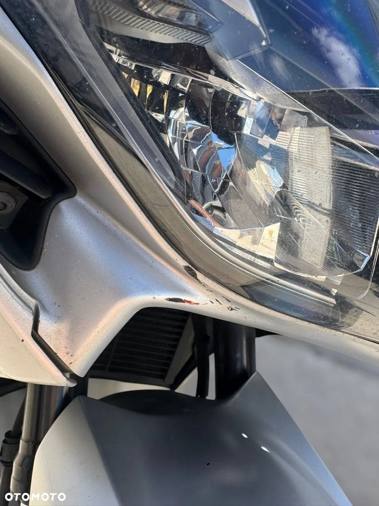 Yamaha FJR - 16
