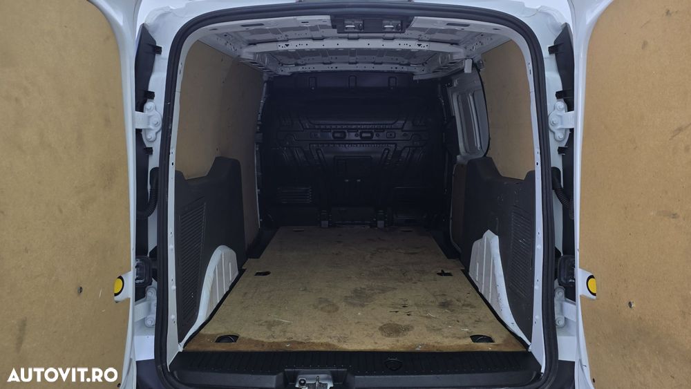 Ford Transit Connect - 25