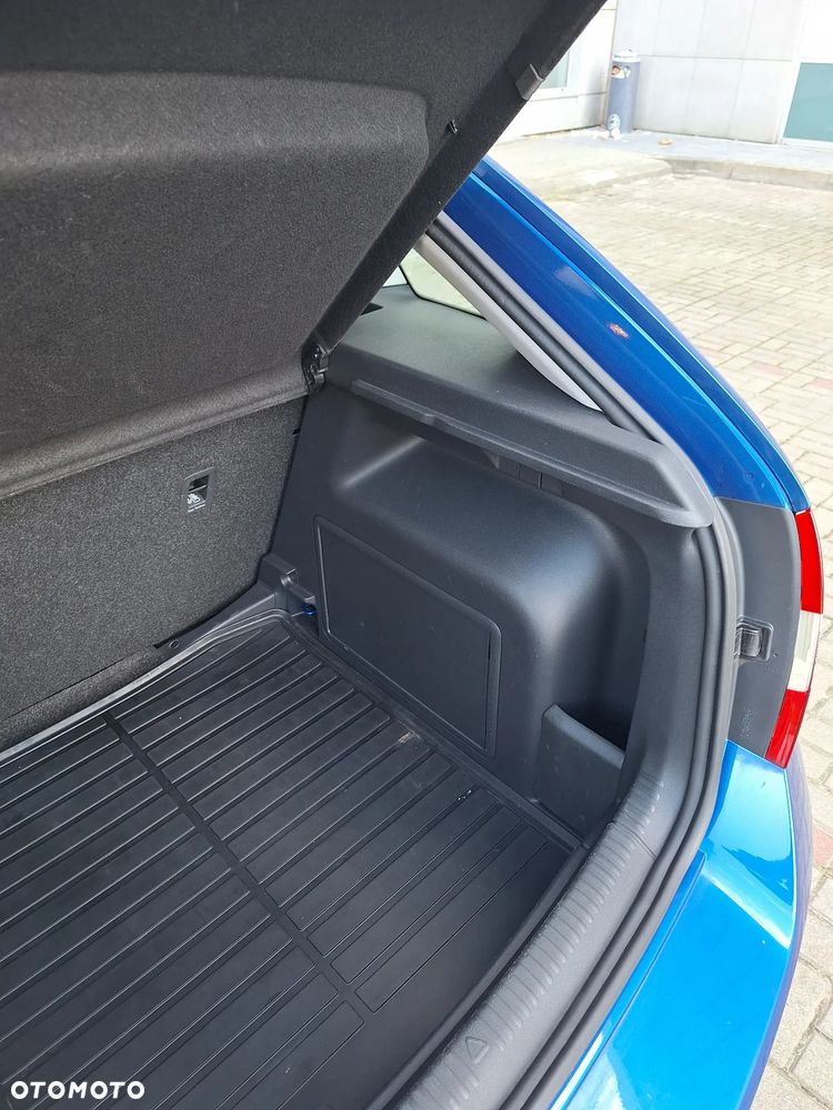 Skoda RAPID 1.2 TSI Ambition - 15