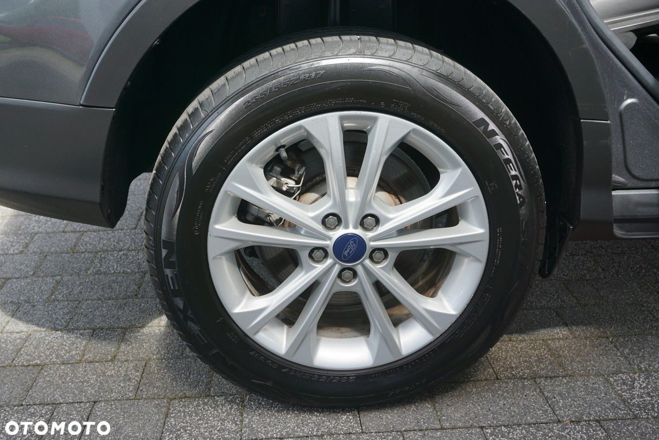 Ford Kuga - 24