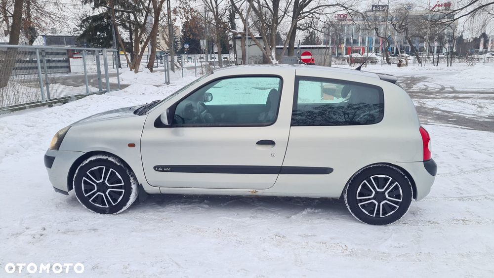 Renault Clio 1.4 16V Expression - 10