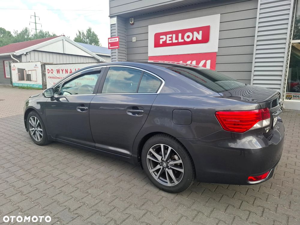 Toyota Avensis 1.8 Premium EU5 - 2