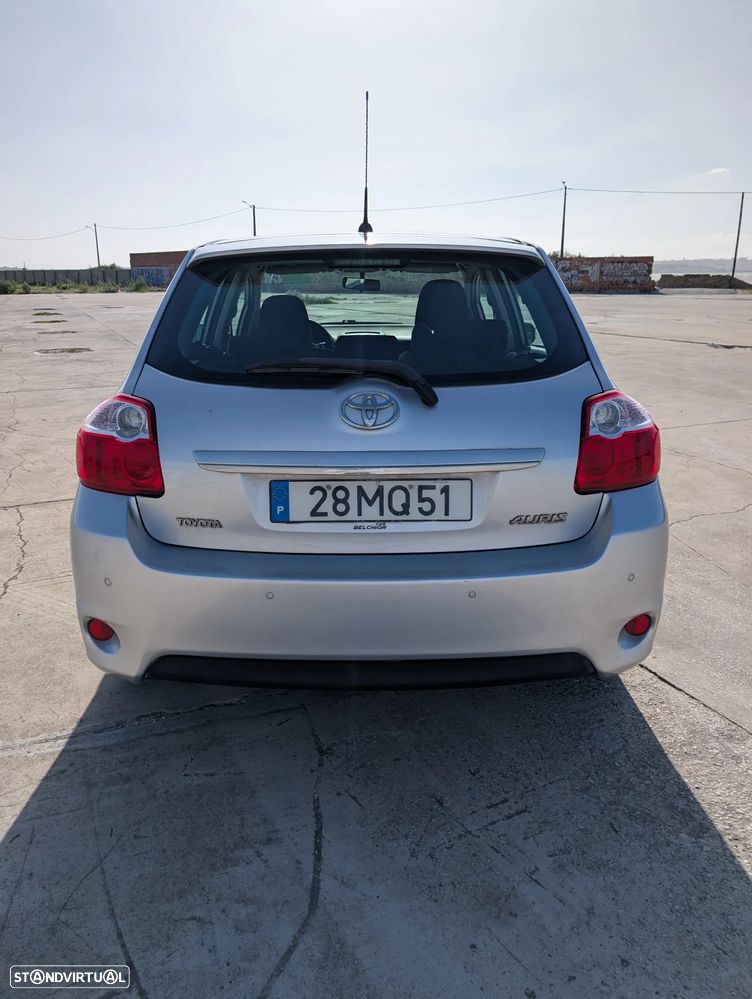 Toyota Auris 1.4 D-4D Comfort - 9
