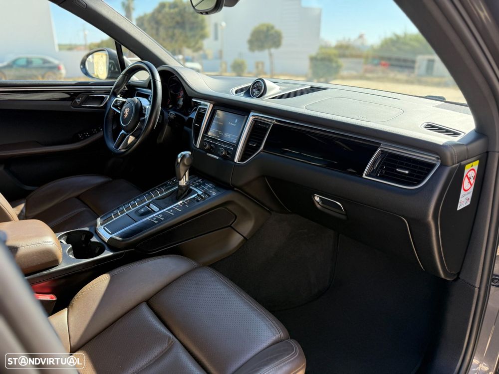 Porsche Macan S - 41