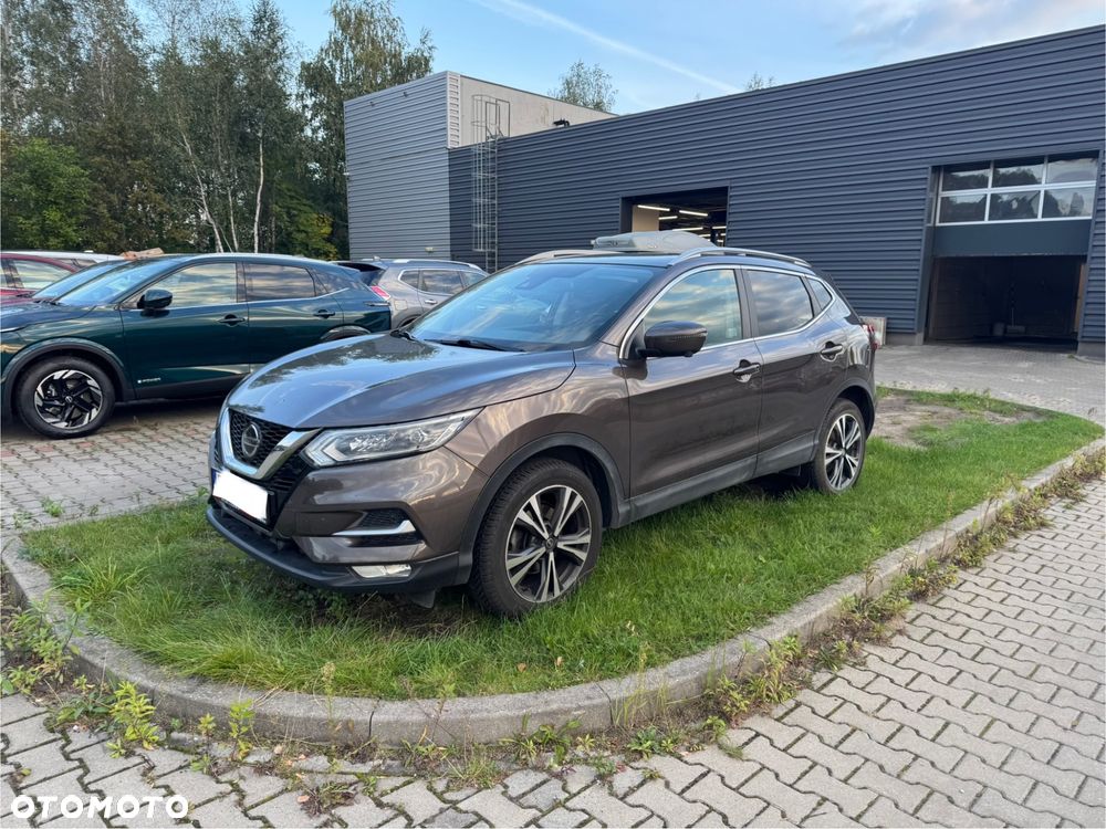 Nissan Qashqai 1.3 DIG-T N-Connecta - 1