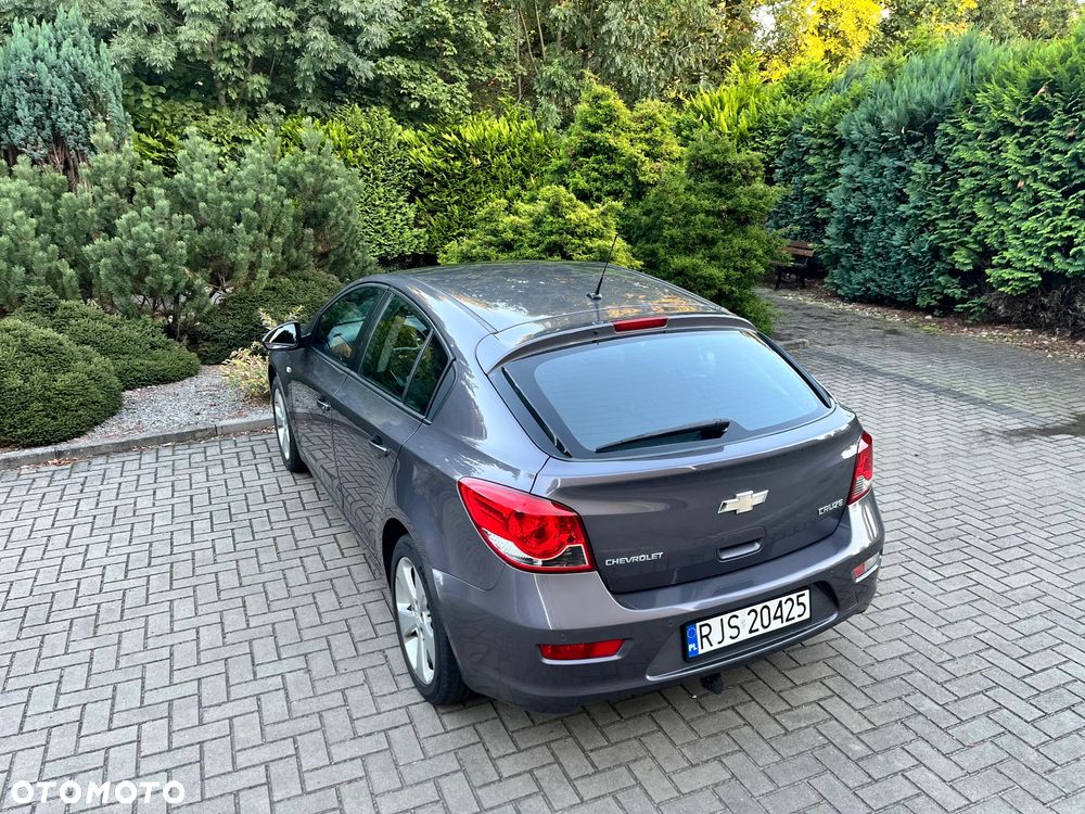 Chevrolet Cruze 1.8 LT+ - 20