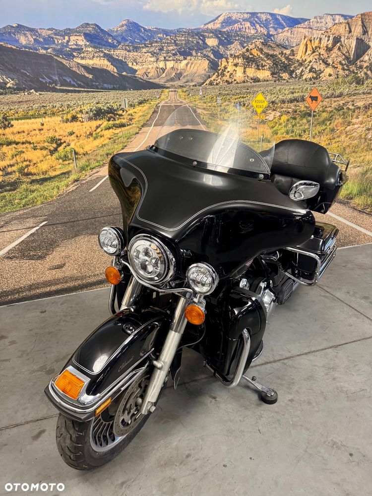 Harley-Davidson Touring Electra Glide - 8