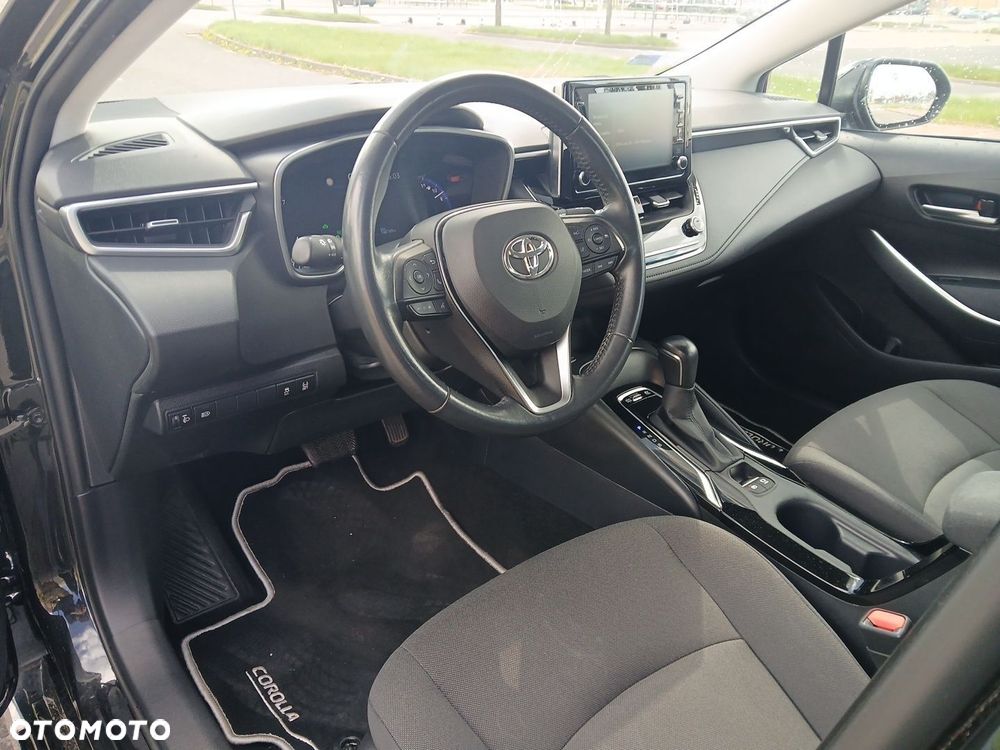 Toyota Corolla 1.8 Hybrid Comfort - 18