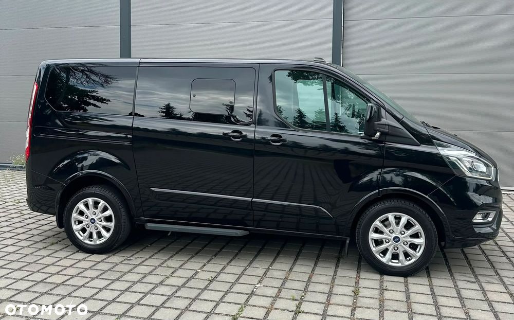 Ford Tourneo Custom - 5