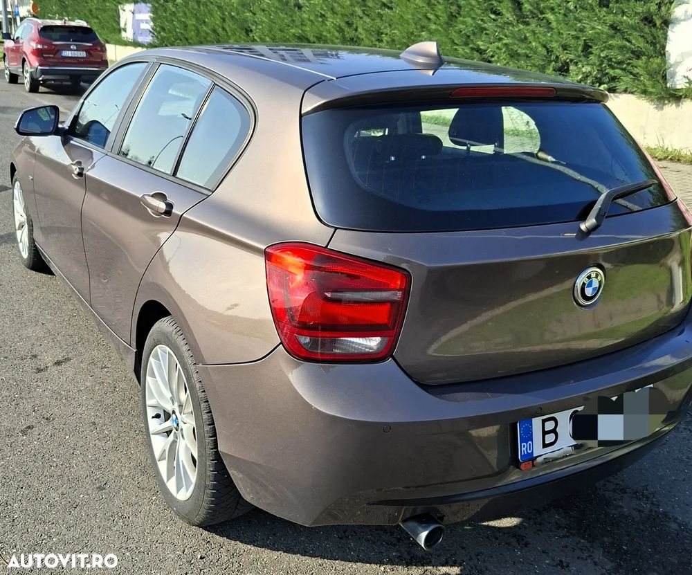 BMW Seria 1 116d Sport Line - 2