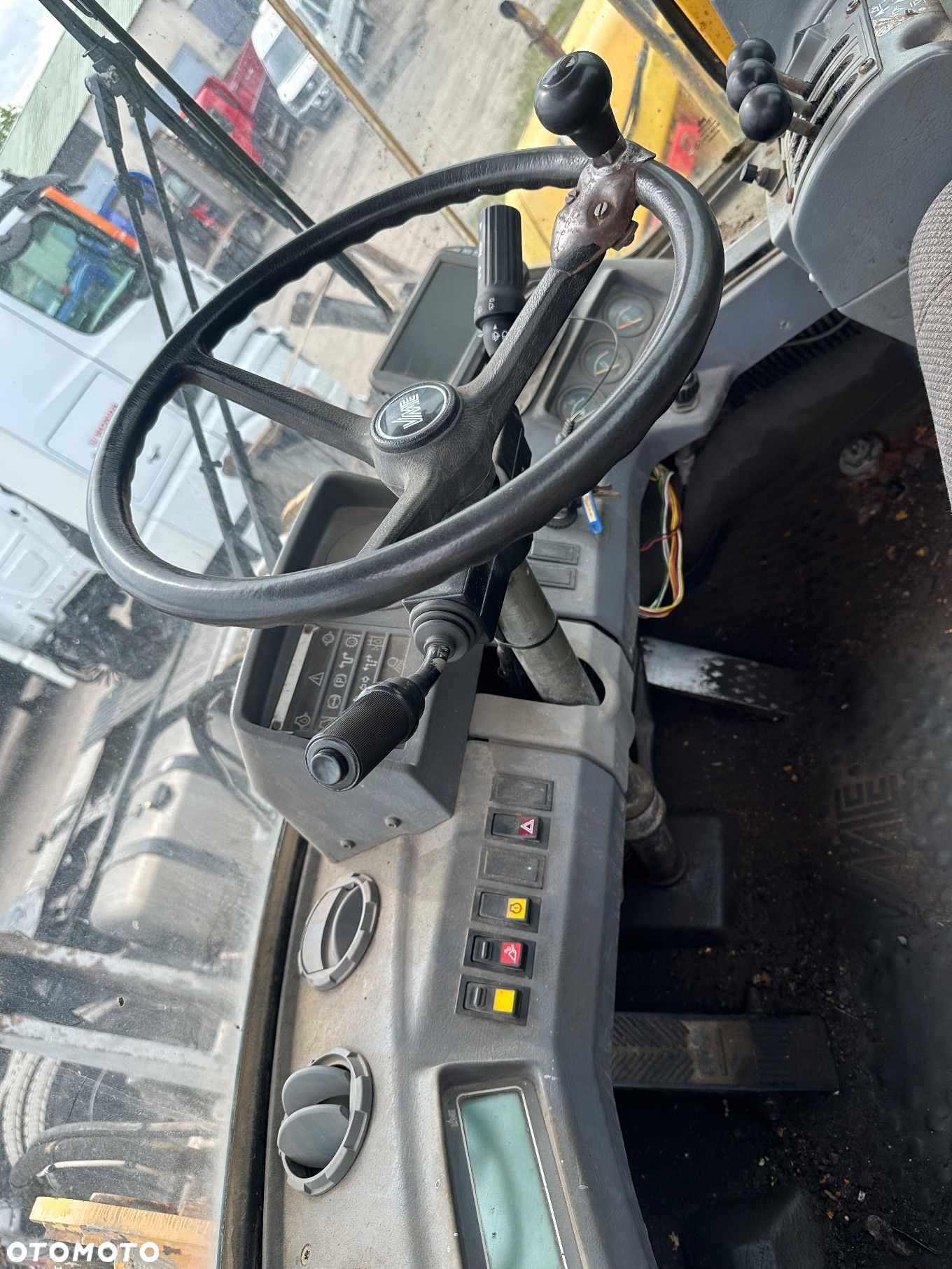 Volvo L70B 2m3 4x4 3 wajchy - 5