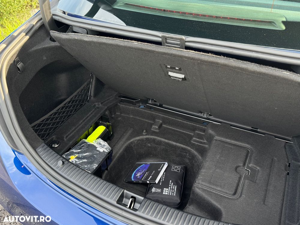 Mercedes-Benz C 160 9G-TRONIC Edition - 36