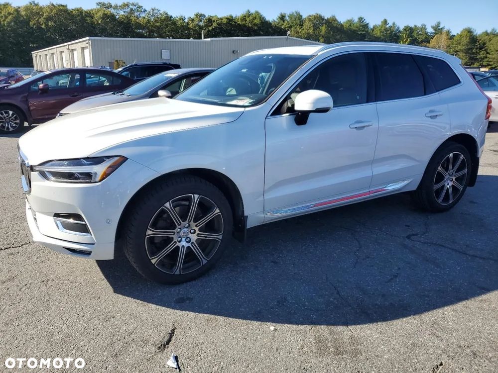 Volvo XC 60 T6 AWD Momentum - 1