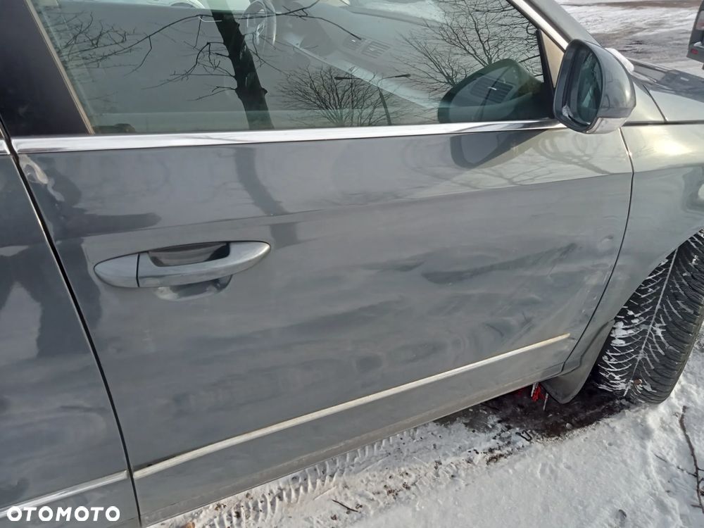 drzwi prawe przód passat b 6 lk7x
