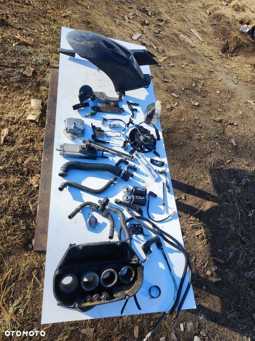 Yamaha FZ6 (2004–2009) części uchwyt przewód dekielek wiatrak silnik - 1