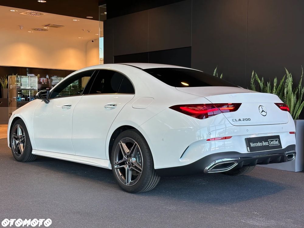 Mercedes-Benz CLA 200 AMG Line 7G-DCT - 3