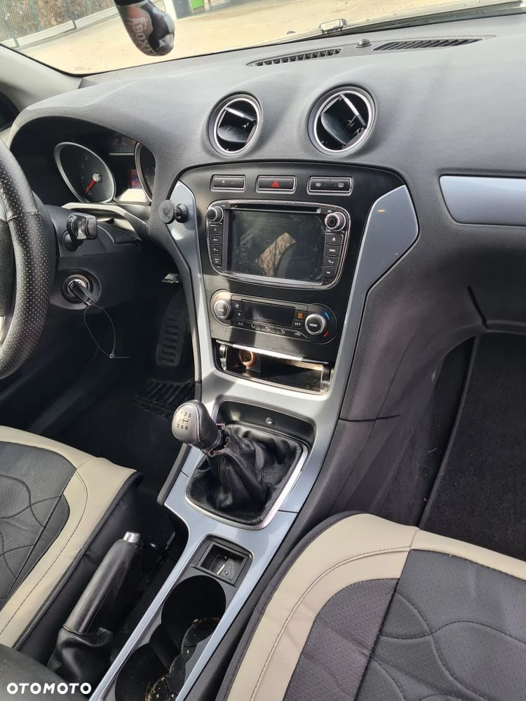 Ford Mondeo 2.0 FF Trend - 11