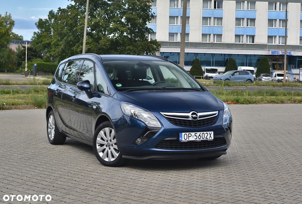 Opel Zafira Tourer 1.4 Turbo Edition - 1