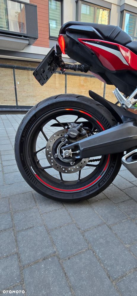 Honda CBR - 13