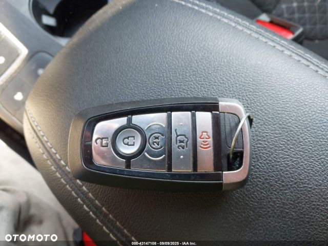 Ford Kuga 1.5 EcoBoost TITANIUM - 10