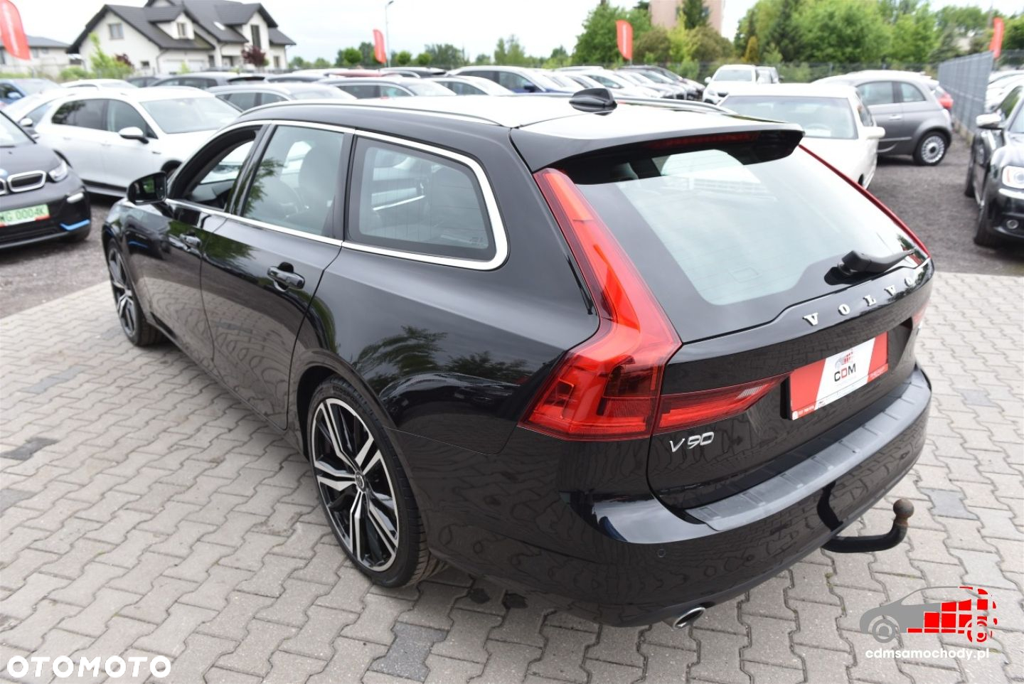 Volvo V90 D4 Momentum - 9