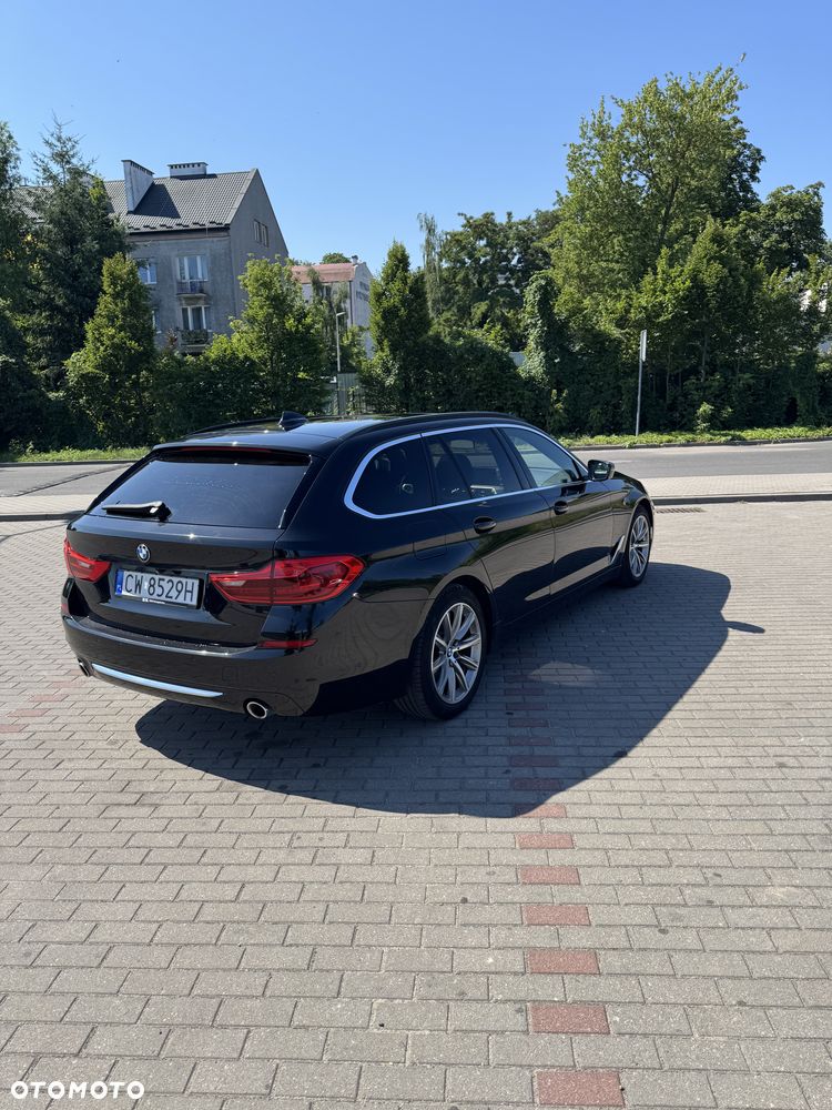 BMW Seria 5 520d Luxury Line sport - 3