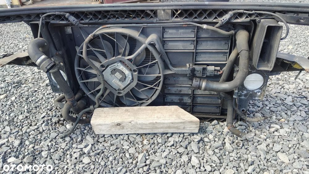 AUDI A8 D3 LIFT BENZYNA FSI WZMOCNIENIE CZOŁOWE Pas Przedni Przód Chłodnice - 8