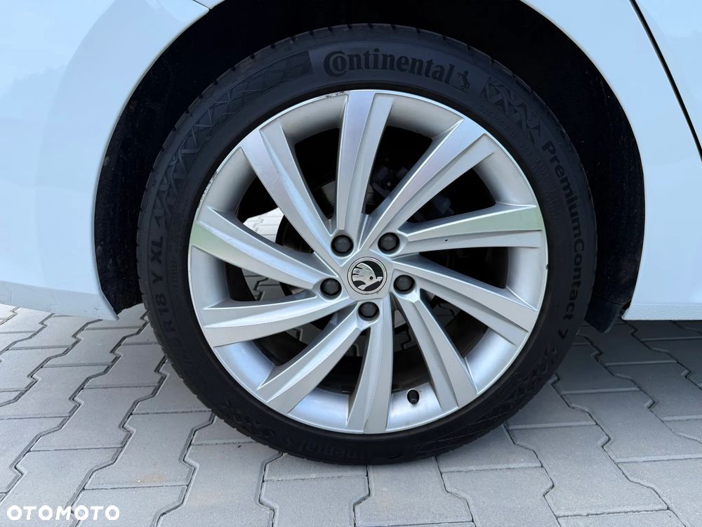 Skoda Octavia 2.0 TDI Style DSG - 11