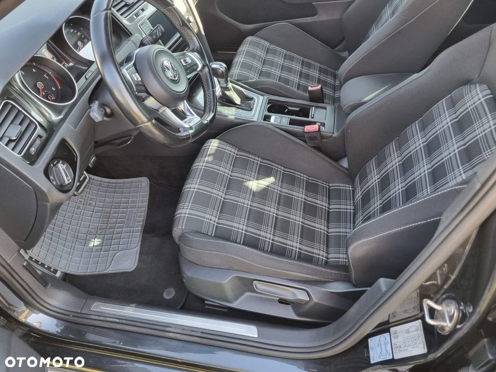 Volkswagen Golf GTD 2.0 TDI SCR DSG - 15