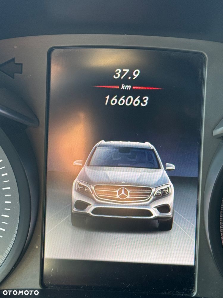 Mercedes-Benz GLC 220 d 4-Matic - 3