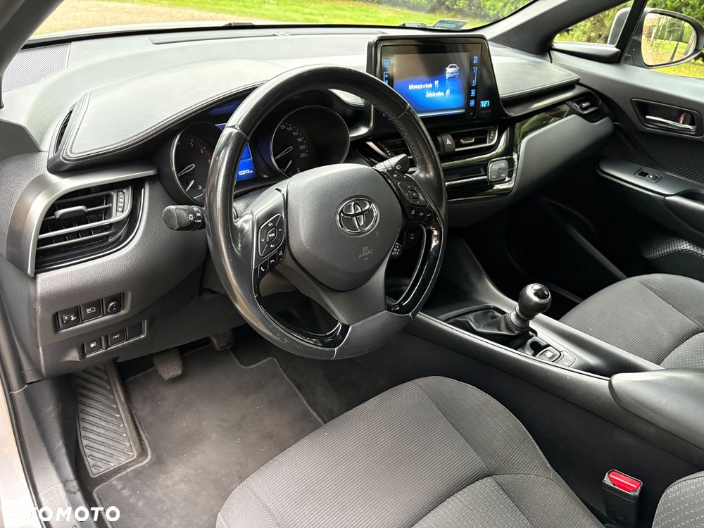 Toyota C-HR 1.2 T Dynamic - 14