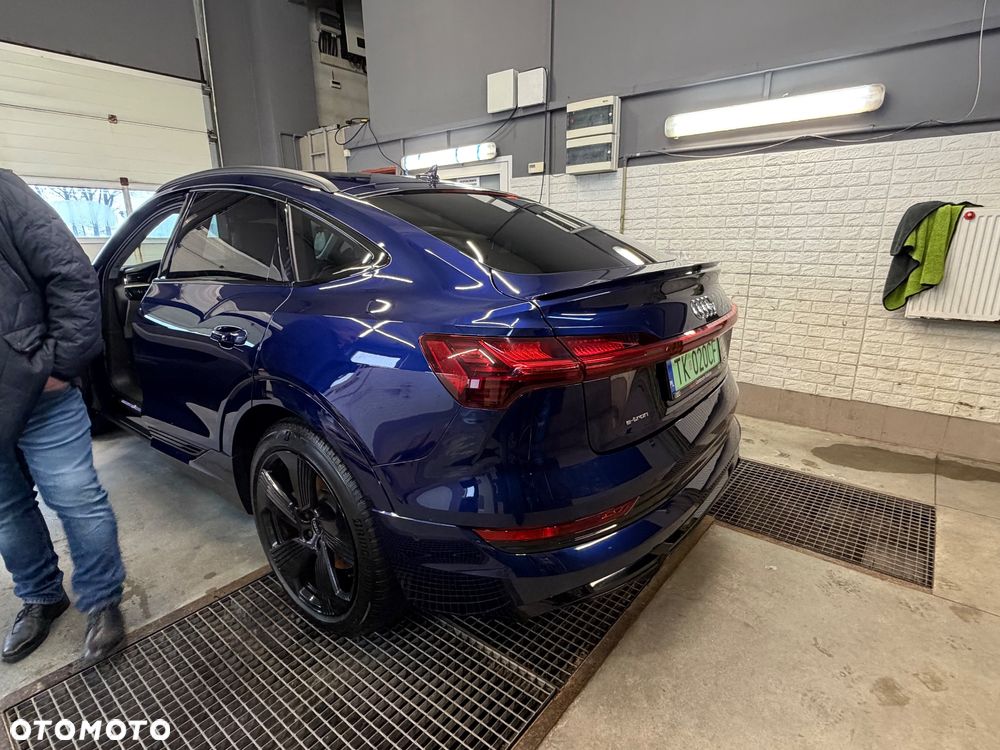 Audi Q8 Sportback e-tron 55 quattro S line - 24
