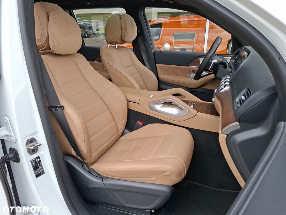 Mercedes-Benz GLS - 19