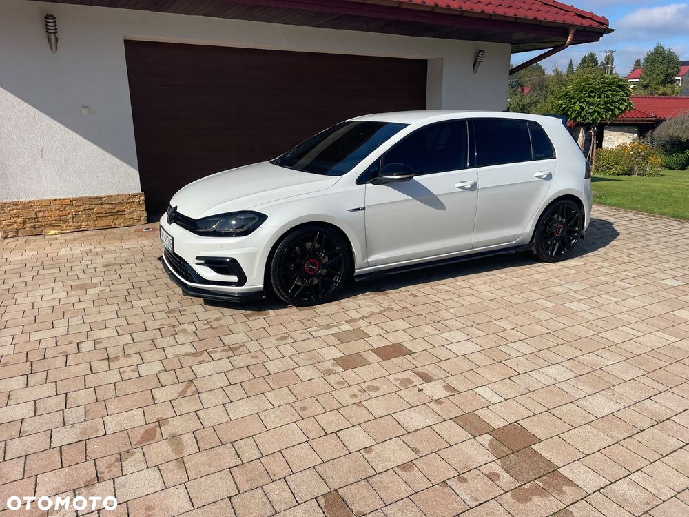 Volkswagen Golf - 6
