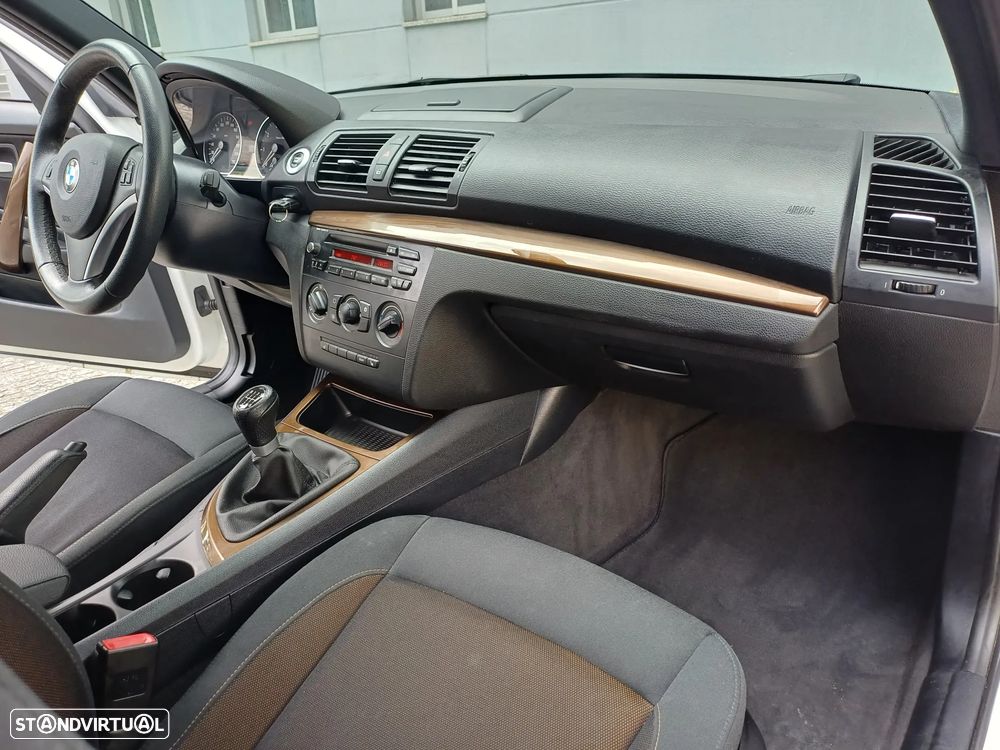 BMW 118 i Exclusive - 30