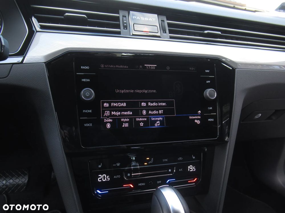Volkswagen Passat 2.0 TSI Business DSG - 35