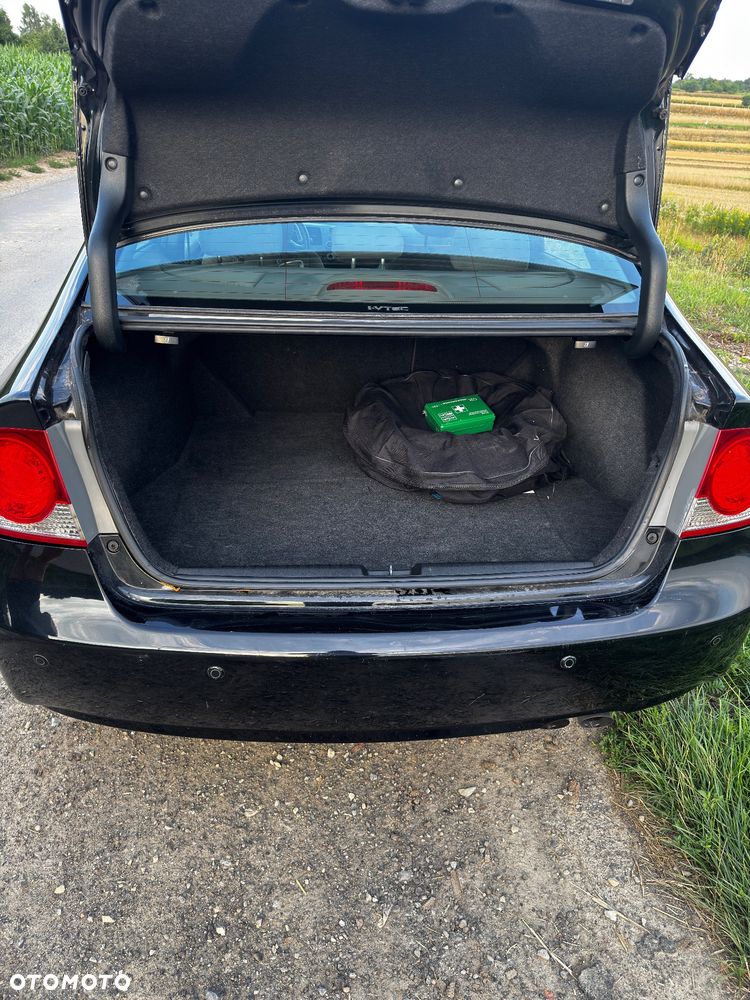 Honda Civic 1.8 Executive - 12