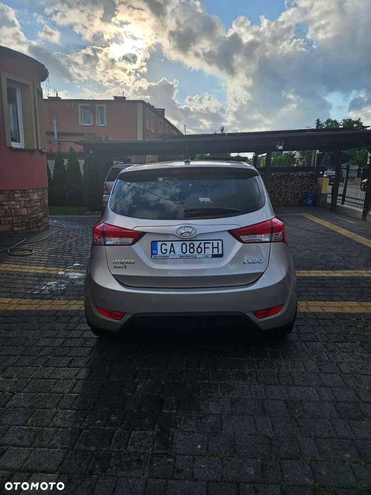 Hyundai ix20 1.6 Classic + - 6
