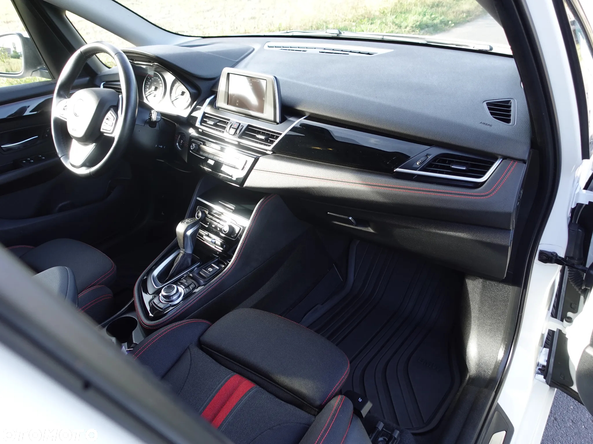 BMW Seria 2 218i Sport Line - 5