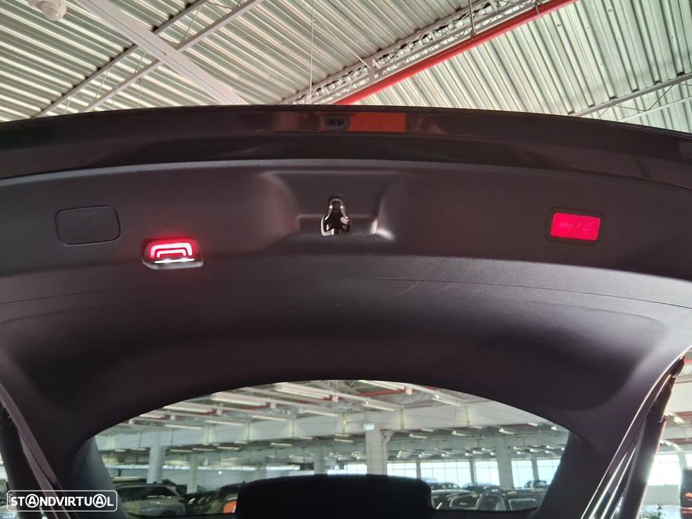 Mercedes-Benz GLC 300 de Coupe 4Matic - 12