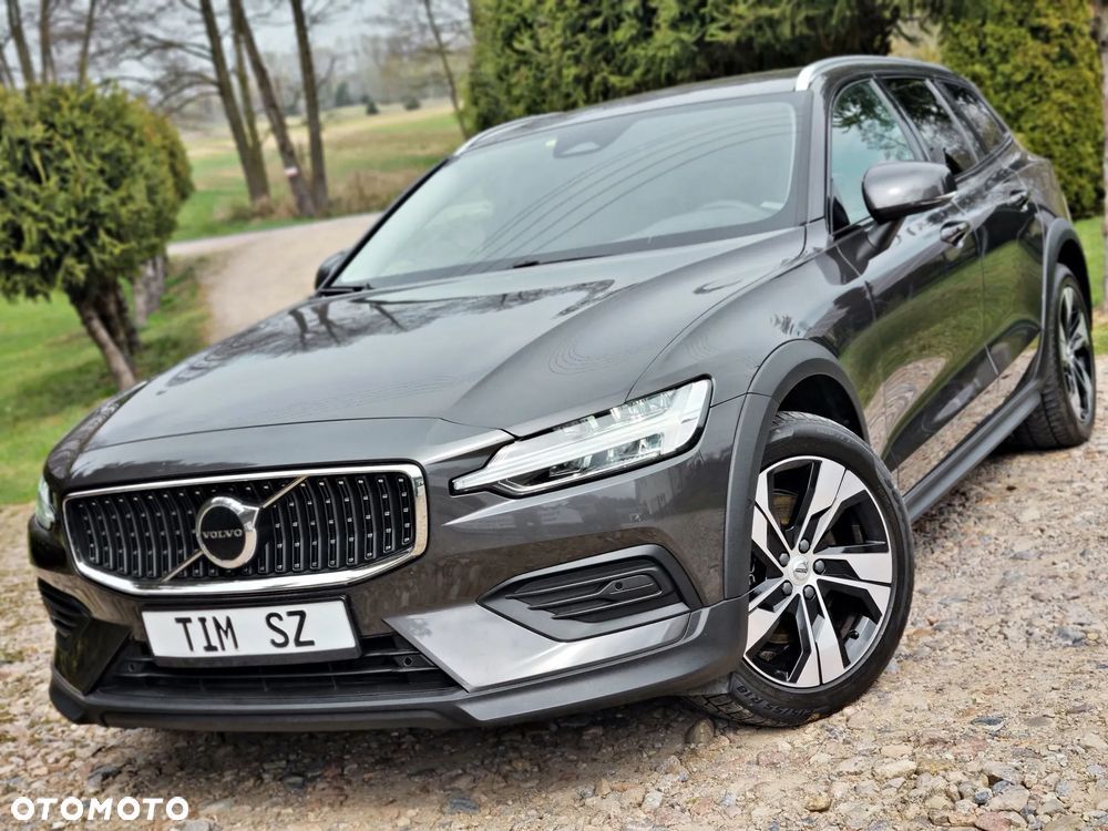 Volvo V60 Cross Country B4 D AWD Ultimate - 2