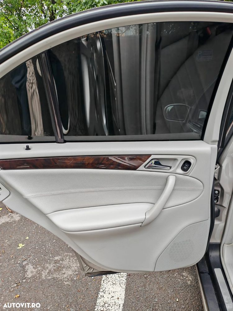 Mercedes-Benz C 180 Kompressor Automatik Avantgarde - 18