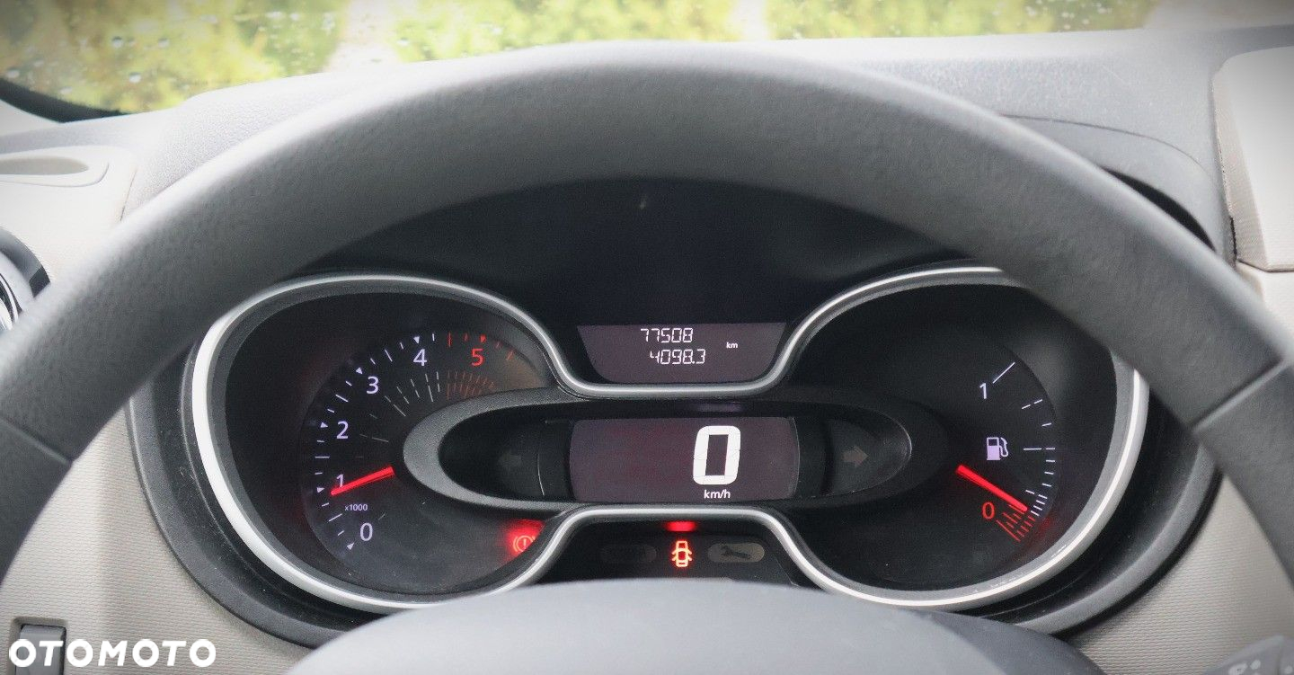 Renault Trafic - 19