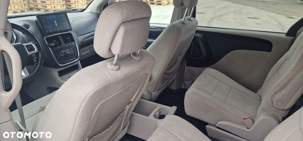 Dodge Grand Caravan 3.6 R/T - 8