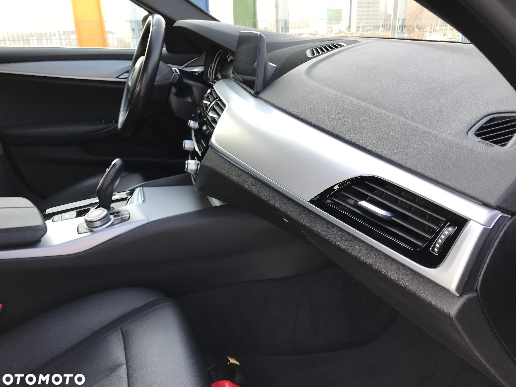 BMW Seria 5 530e iPerformance GPF Sport - 24