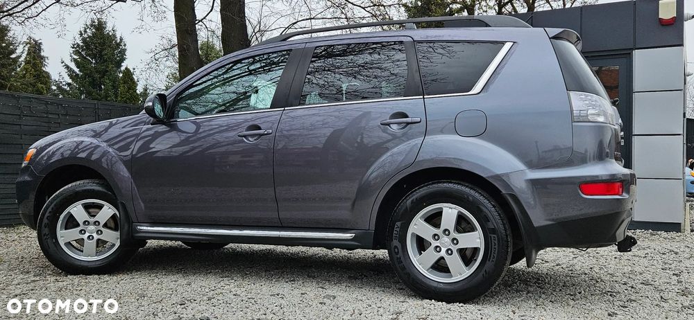 Mitsubishi Outlander 2.0 DI-D 4WD Intense - 30