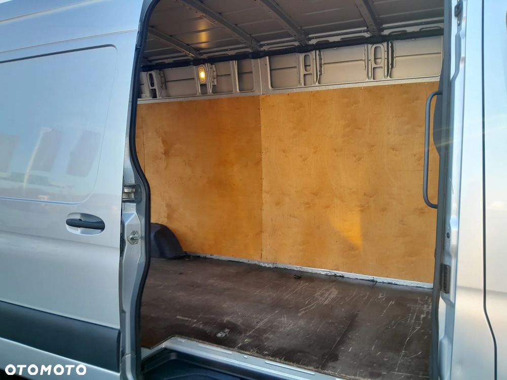 Mercedes-Benz Sprinter - 17